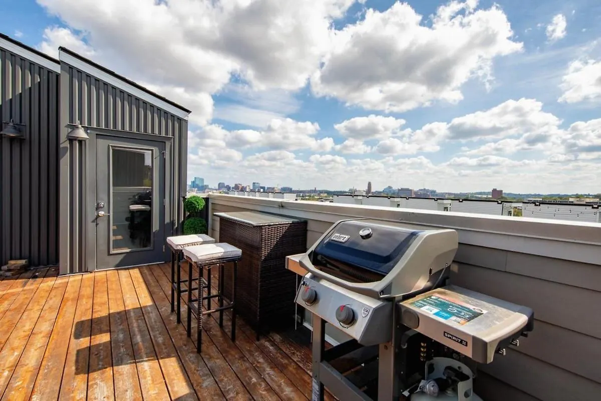 Holiday home 2 Lux Homes 2Mi To Broadway Huge Rooftop Sleeps 24 Nashville